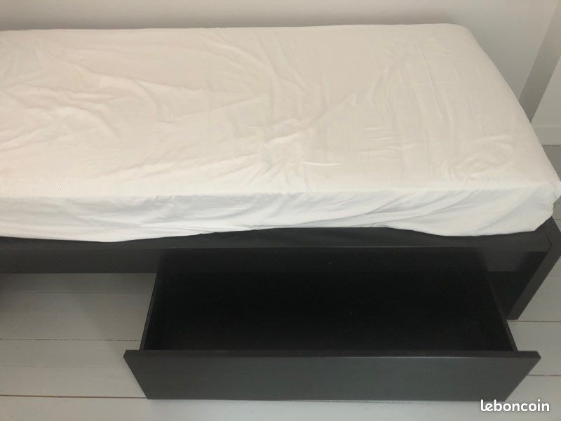 Cadre de lit IKEA avec sommier (image 3)