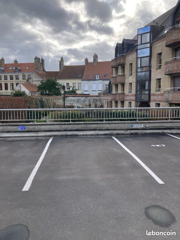 Parking Bergues centre · 30 €/mois