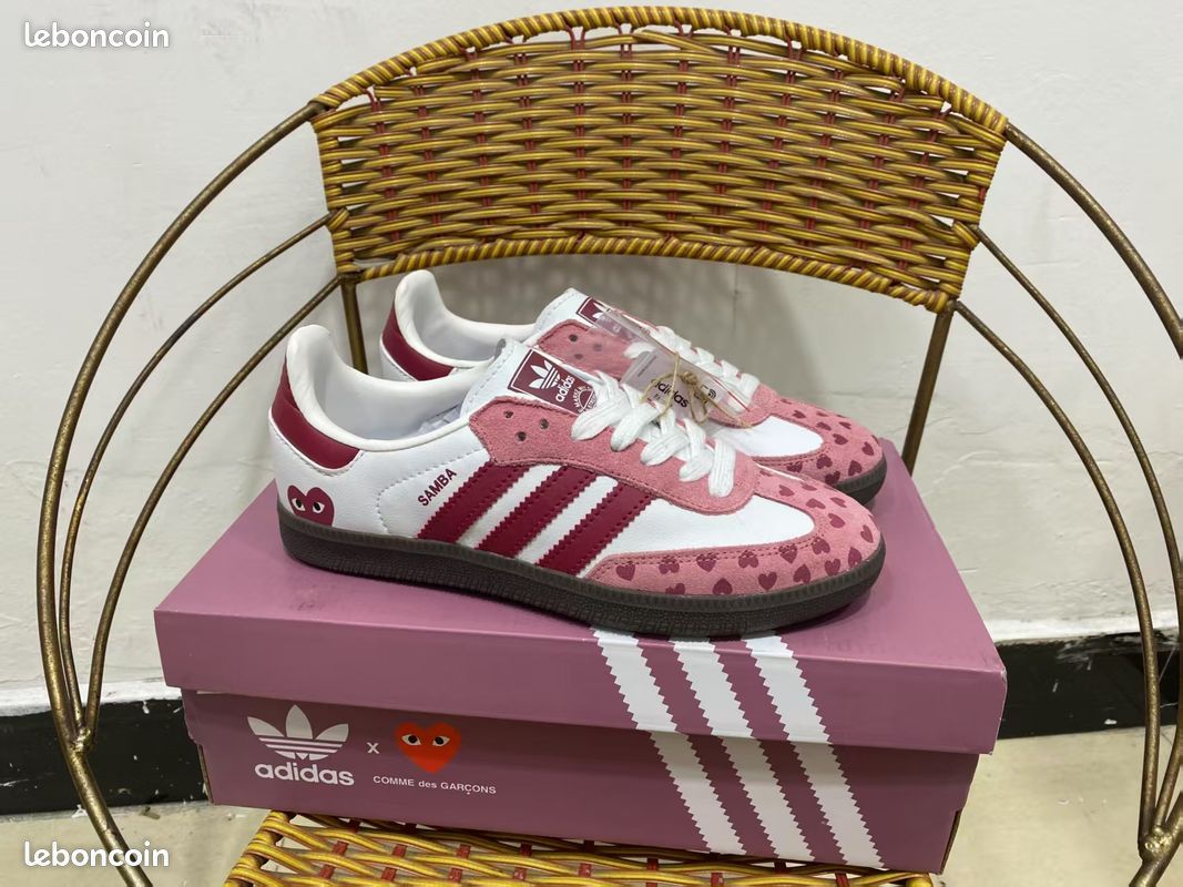Baskets Samba x CDG Blanc et Roseadidas 36 - Chaussures