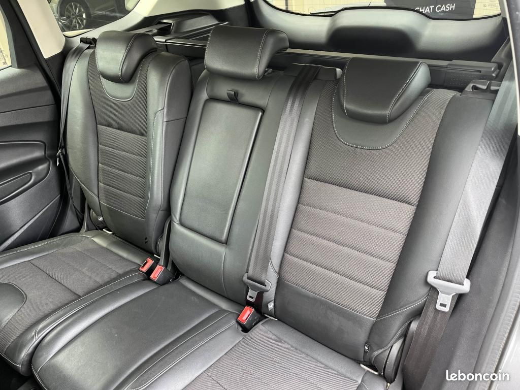 FORD KUGA 2.0 TDCi - 180 Powershift 4x4 Sport Platinium (image 23)