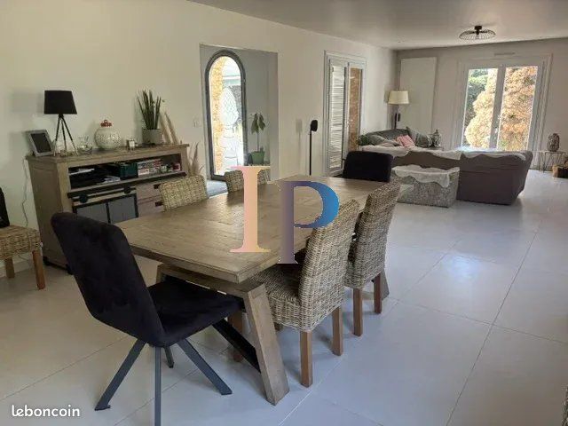 Maison 7 pièces 215 m² (image 5)
