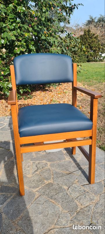 Fauteuil garde robe (image 1)