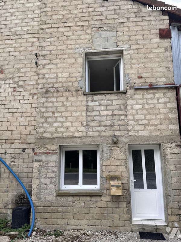 Appartement 2 pièces 62 m² · à Pierre-de-Bresse · 62 m² · 410 €