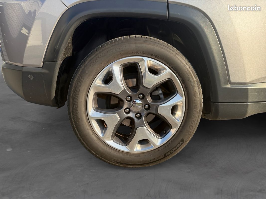 JEEP COMPASS 1.6 MJT 120 SPORT 4X2 120Ch Garantie 12 mois (image 19)