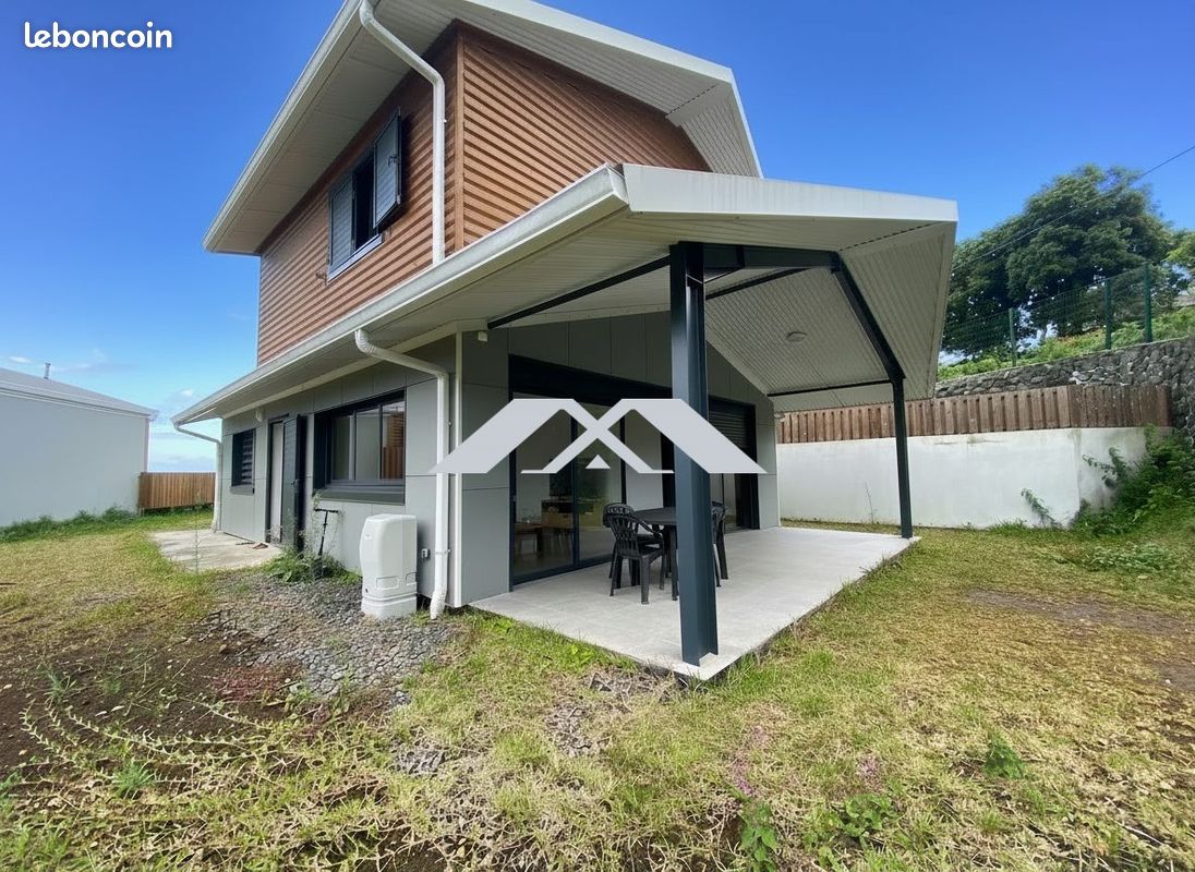 Maison 4 pièces 107 m² · à Saint-Joseph · 107 m² · 1 250 €