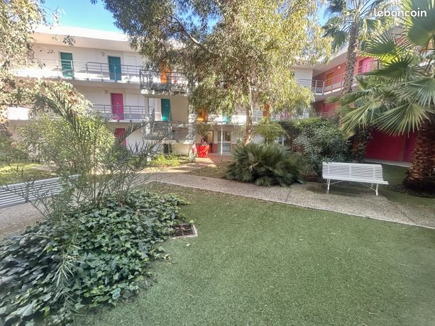 Studio 1 pièce 22 m²