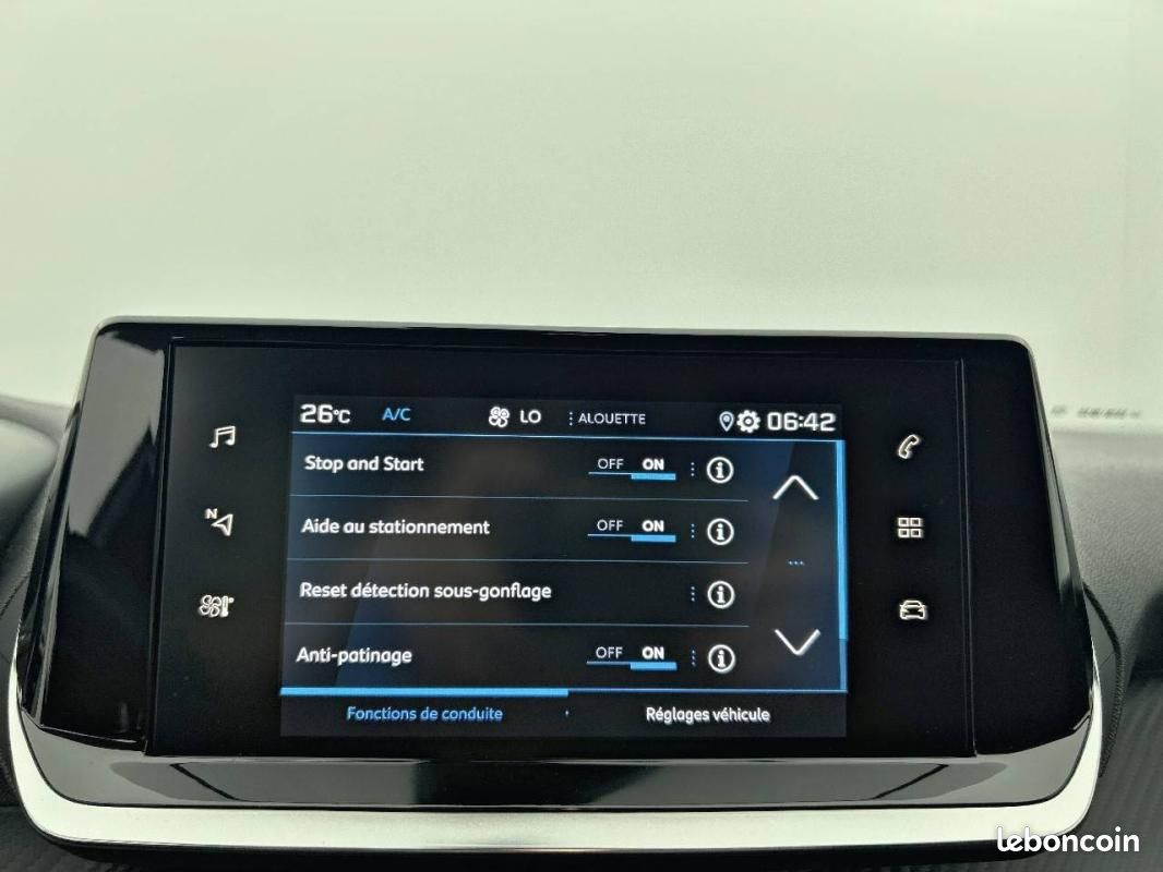 Peugeot 2008 BlueHDi 110 S&S BVM6 - Style (image 23)