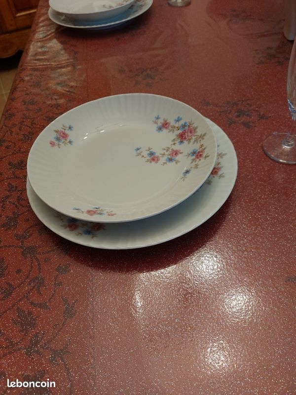 Service 57 pièces en porcelaine (image 9)