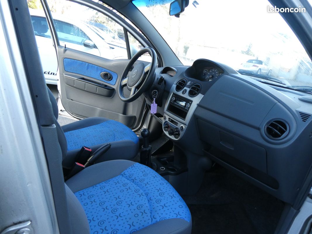 Chevrolet matiz 0,8 i 51 cv vannity 5 portes 49000 kms climatisation (image 3)