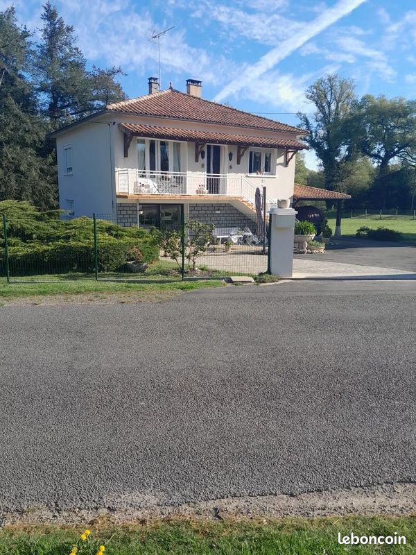Maison 5 pièces 72 m² · à Montrollet · 72 m² · 180 200 €