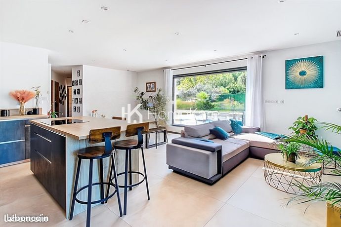 Maison 5 pièces 140 m²