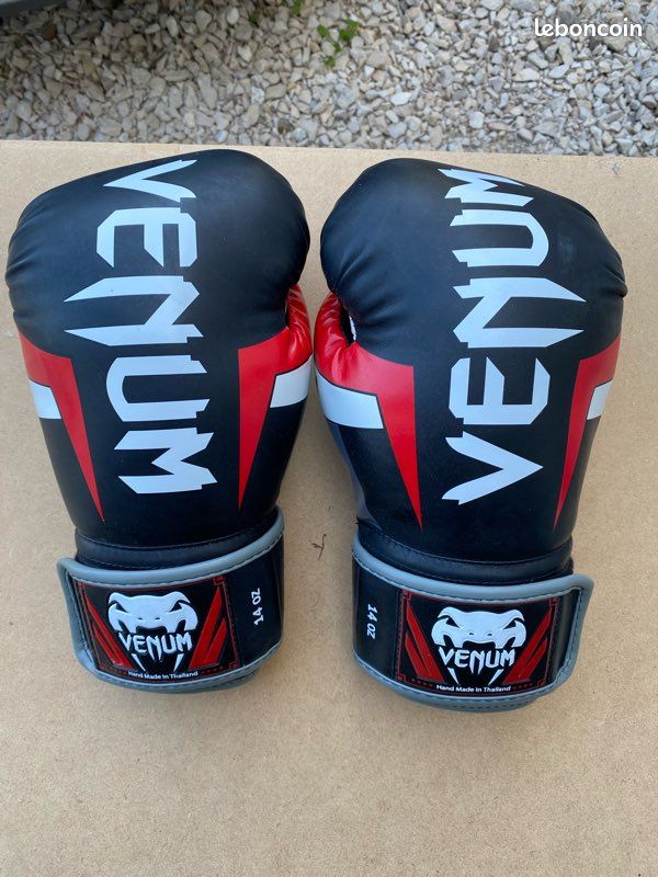 Gants de boxe Venum Elite – Noir Rouge Blanc (image 1)
