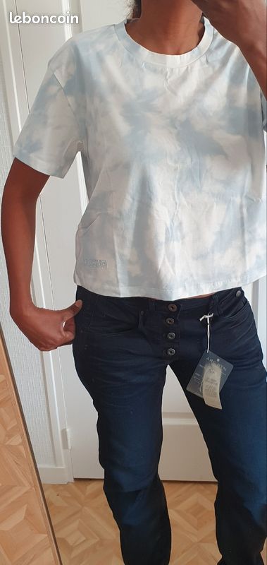 T-shirt GUESS Gris Taille M - Homme - Occasion Très Bon état
