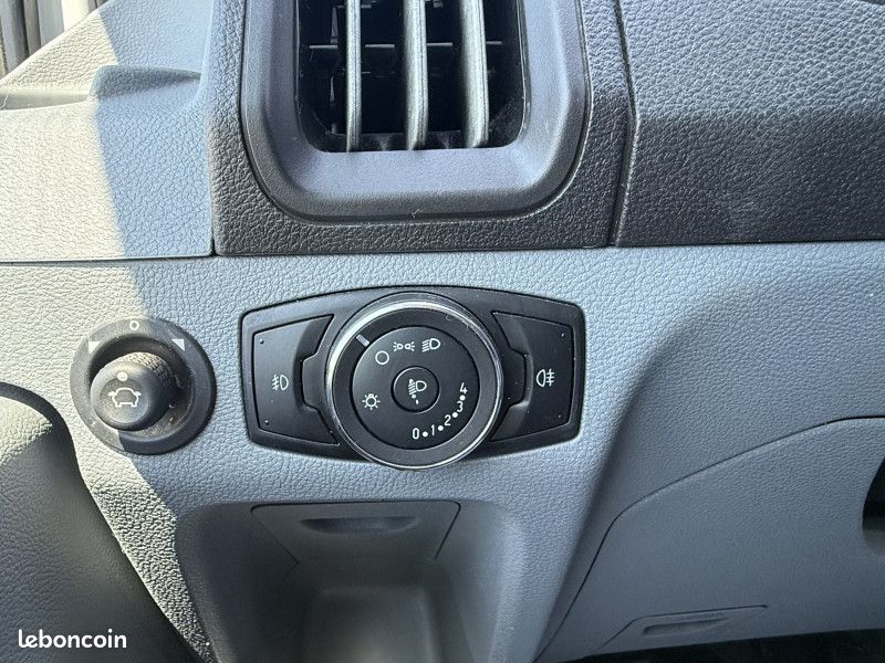 Ford TRANSIT 2T FG 2.0 ECOBLUE 170CH 20M3 CAISSE HAYON DHOLLANDIA / CAISSE LABBE GRUAU (image 14)
