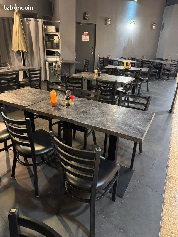 Table et chaises (image 1)