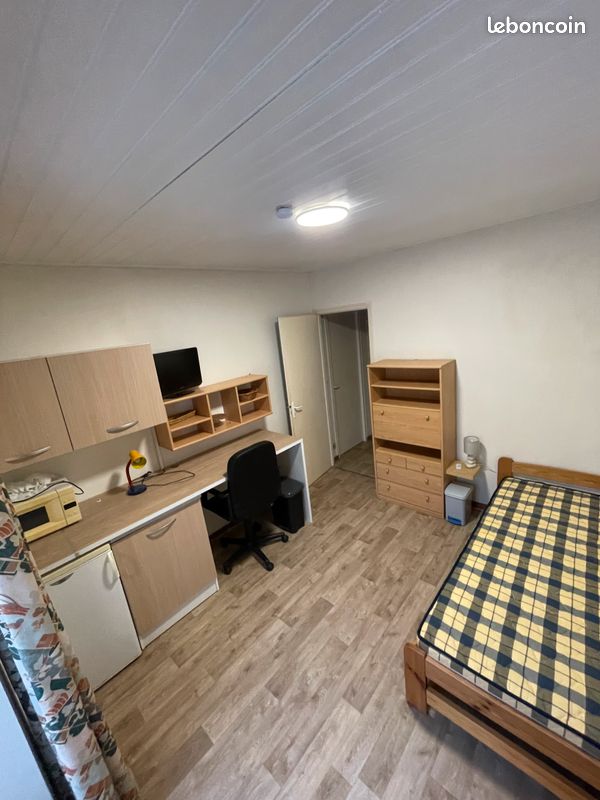Appartement 1 pièce 12 m² · à Challans · 12 m² · 275 €