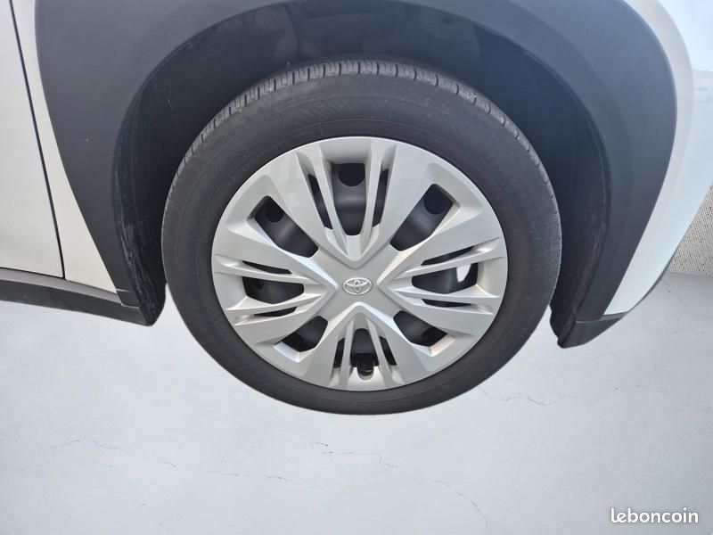 Toyota aygo x 1.0 VVT-i 72 Dynamic MY23 (image 9)