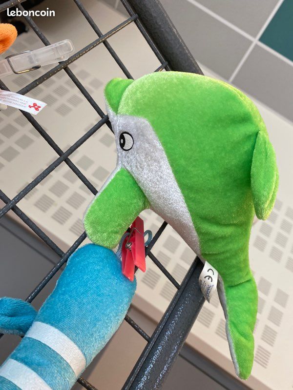 Peluche dauphin (image 1)