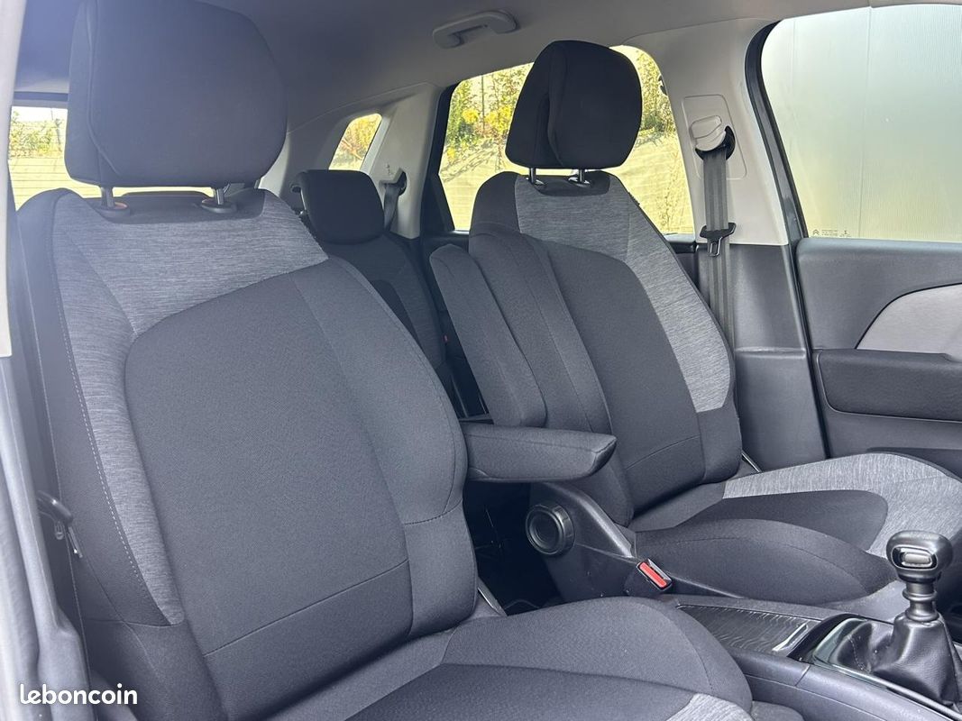 CITROEN C4 SPACETOURER 1.5 BlueHDi 130 Feel avec Caméra, GPS et Carte mains libres (image 5)