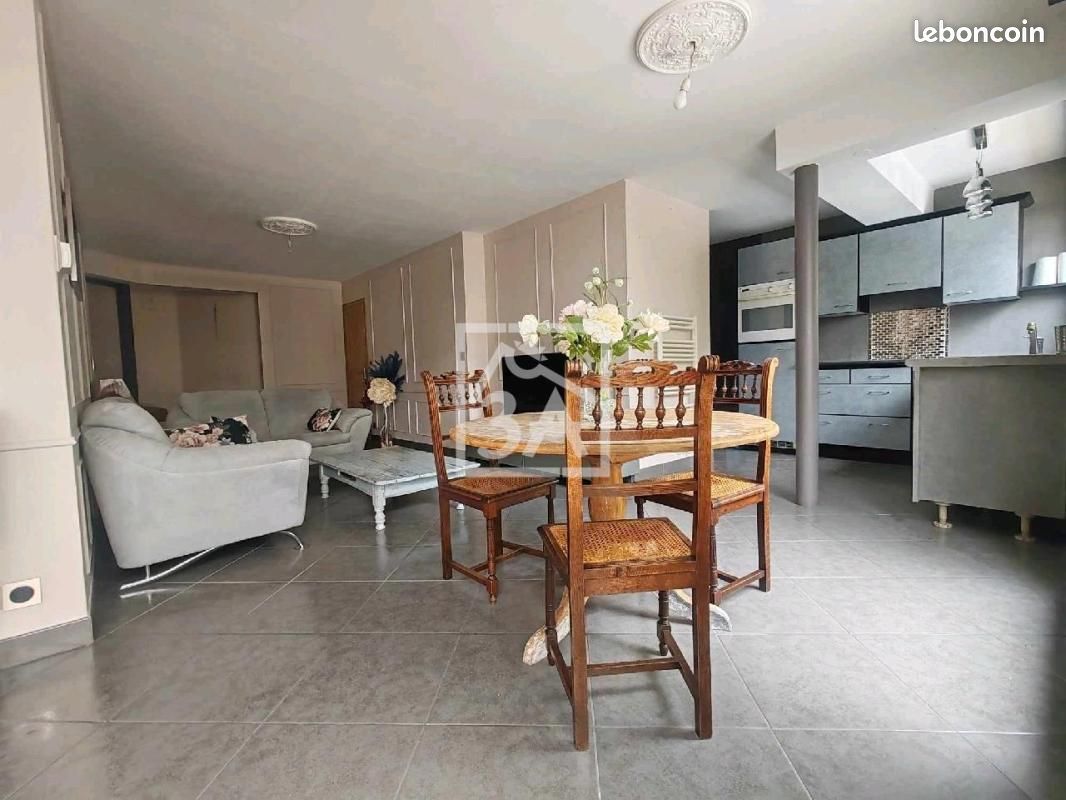 Appartement 5 pièces 103 m² · à Béthune · 103 m² · 169 000 €