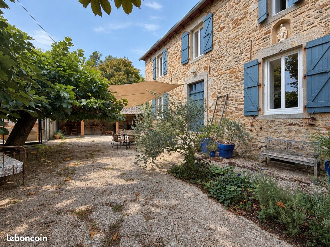 Maison 12 pièces 400 m² · à Colombiès · 400 m² · 454 000 €