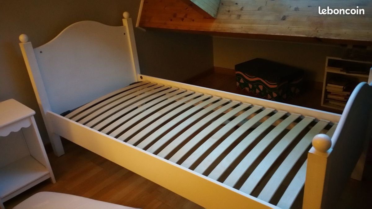 Lit enfant avec matelas, sommier et table de chevet (image 2)