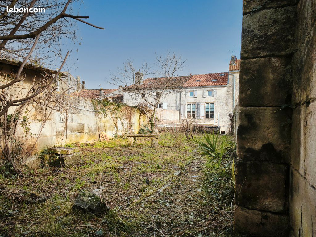 Maison 6 pièces 166 m² · à Pons · 166 m² · 219 000 €