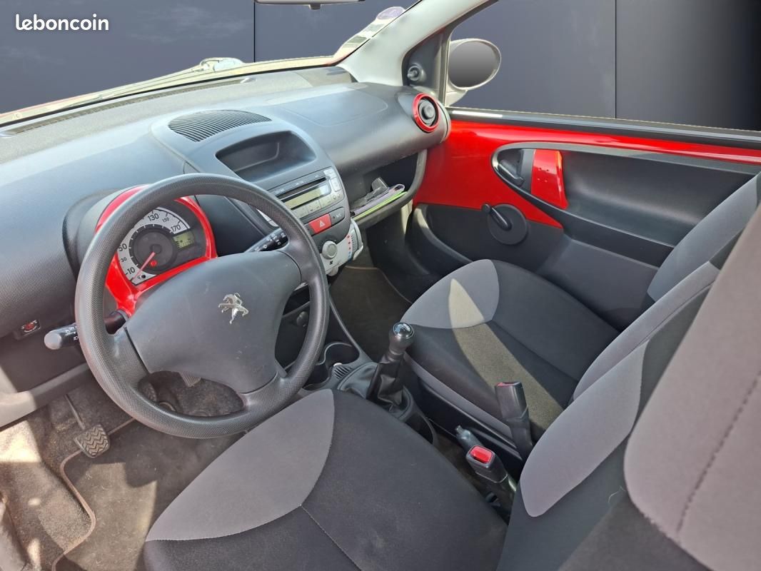 Peugeot 107 1.0 70 ch Serie-64 /Entretien complet (image 9)