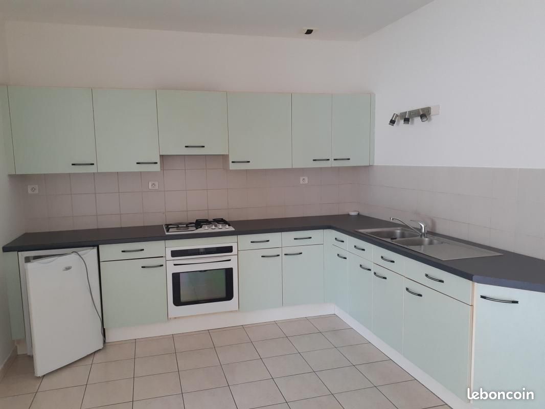 Appartement 2 pièces 53 m² · à Saint-Claude · 53 m² · 516 €