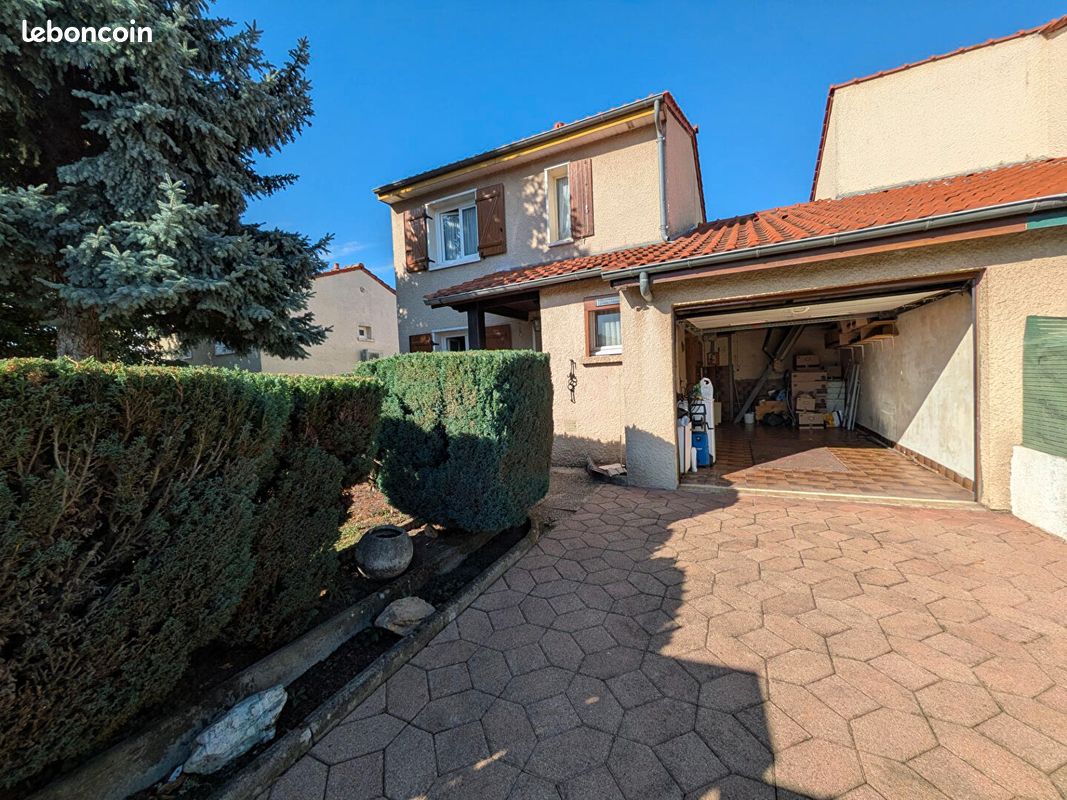Maison 4 pièces 86 m² · à Cournon-d'Auvergne · 86 m² · 186 000 €