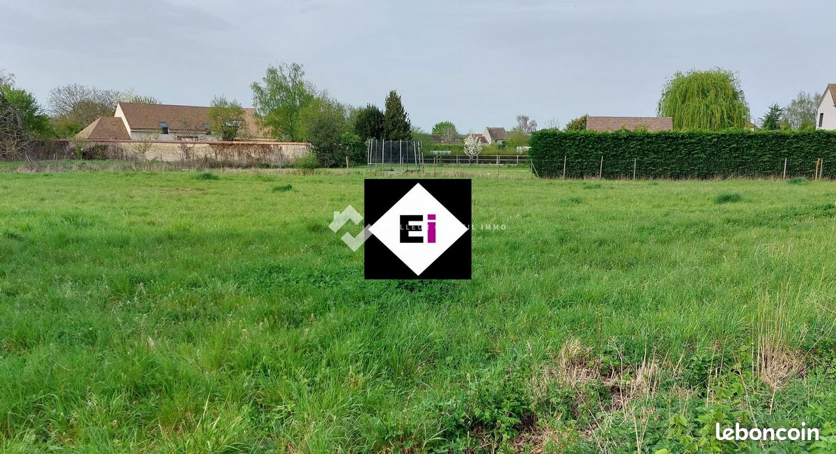 Terrain 1050 m² · à Thoiry · 1 050 m² · 189 000 €