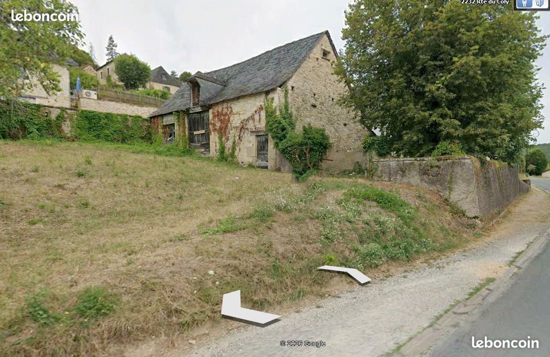 Maison 1 pièce 75 m² · à Coly-Saint-Amand · 75 m² · 30 000 €