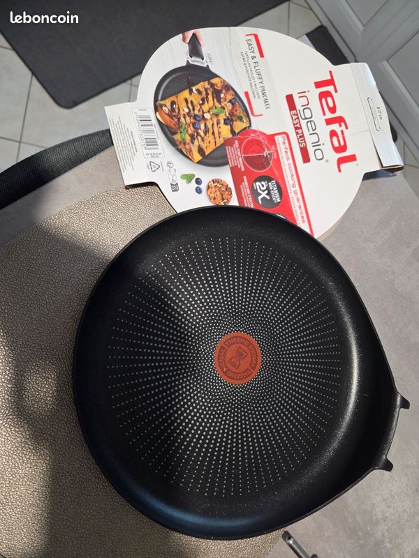 Crepiere tefal 27cm neuve (image 2)