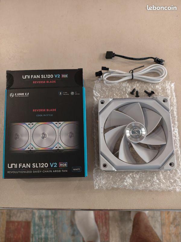 Ventilateur lian li sl 120 v2 reverse blade (image 1)