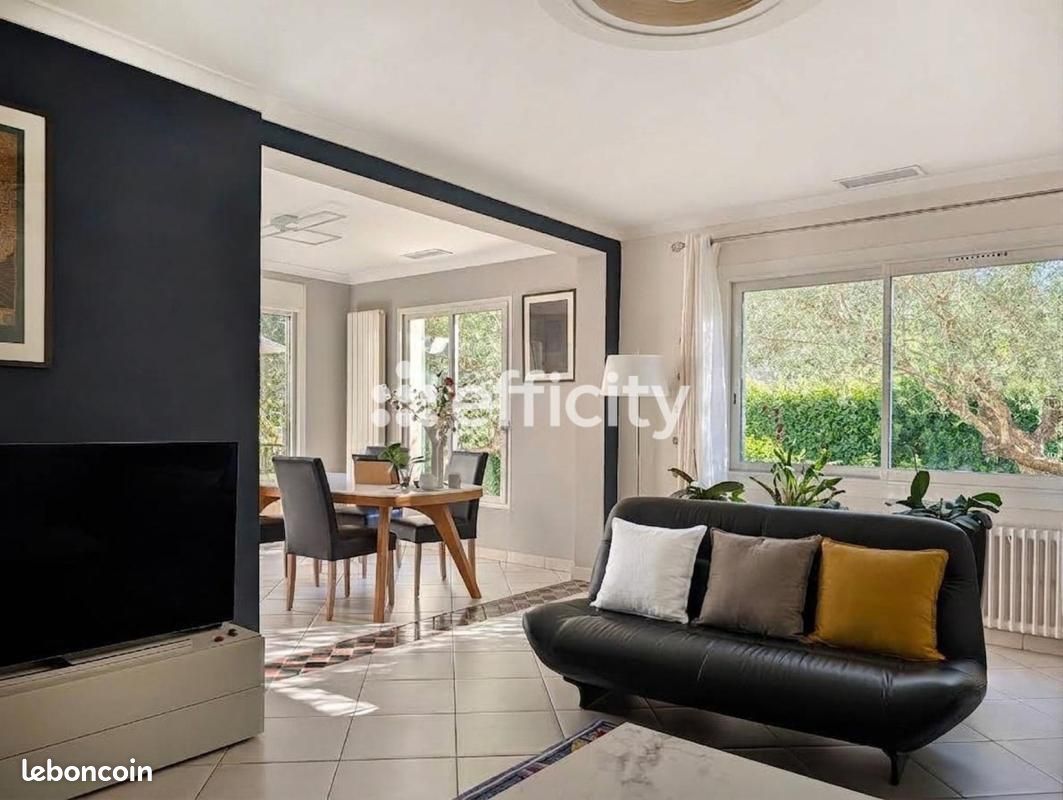Maison 5 pièces 102 m² · à Assas · 102 m² · 495 000 €