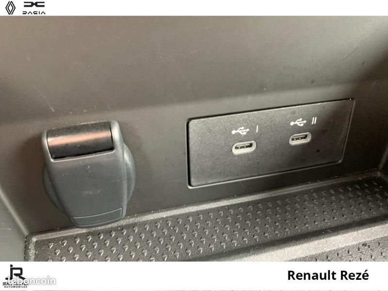 Renault Captur 1.6 E-Tech full hybrid 145ch esprit Alpine (image 22)