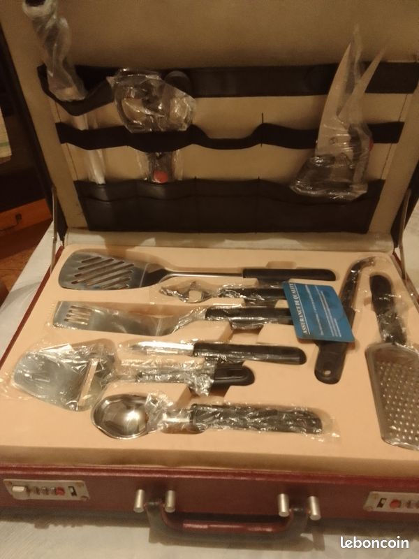 Valise avec ustensiles de cuisine (image 4)