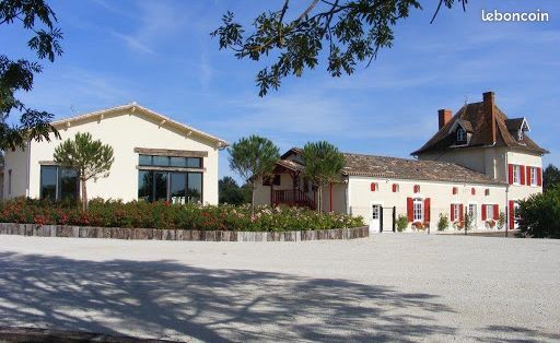 Maison 21 pièces 385 m²