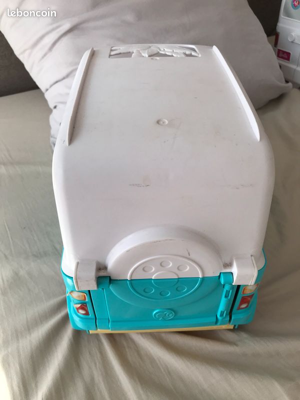 Ambulance Barbie (image 12)