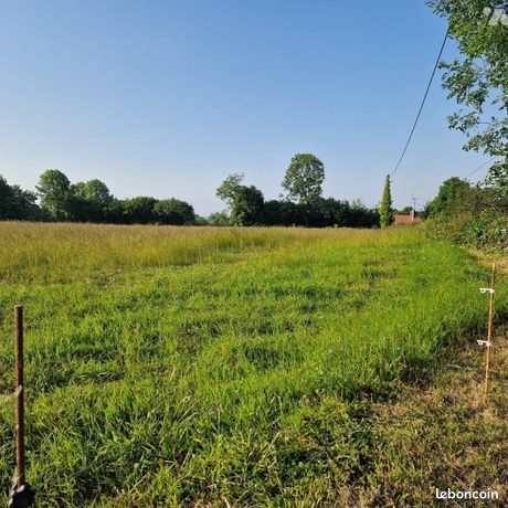 Terrain 1868 m² OUVILLE