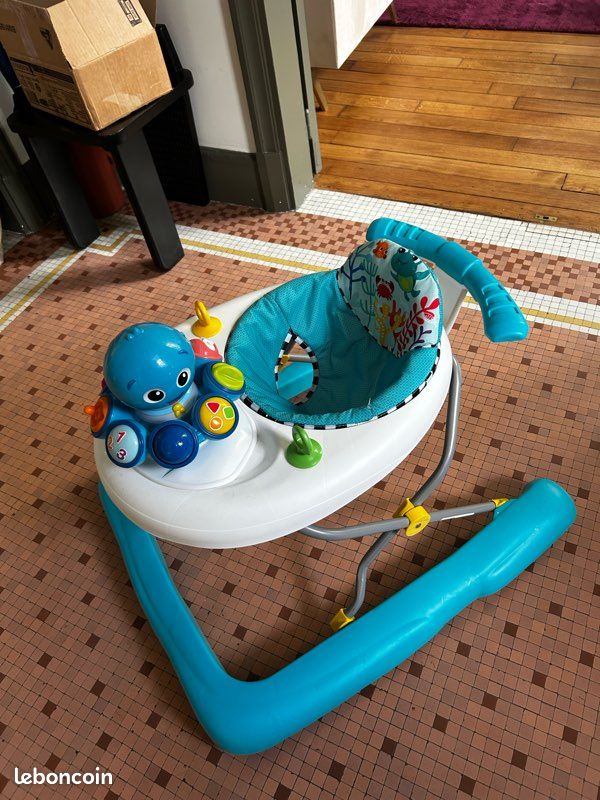 Boncoin Le Bon Coin Trotteur And Spin Lion Pousseur Lion Fisher