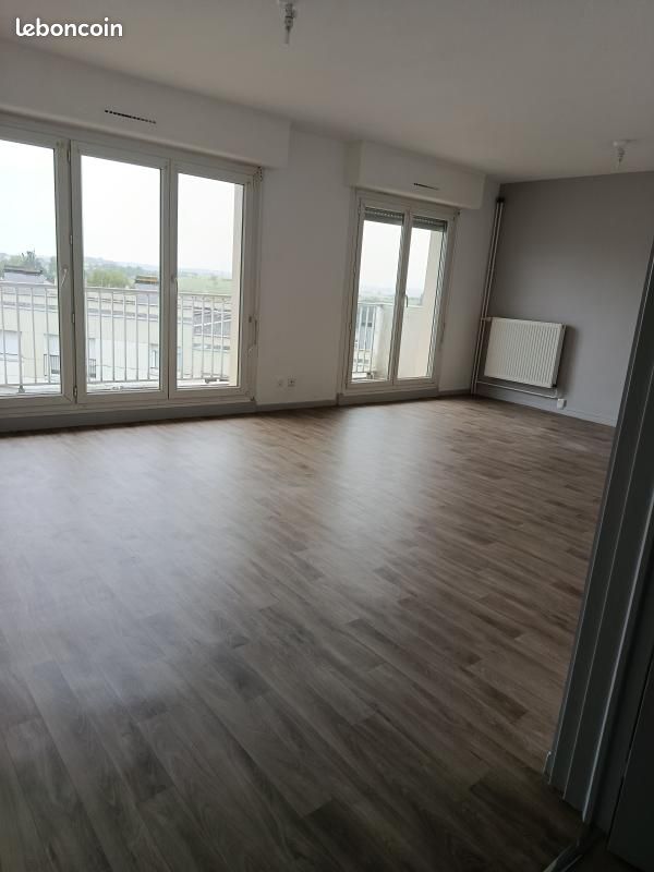 Appartement 4 pièces 77 m² · à Contrexéville · 77 m² · 547 €
