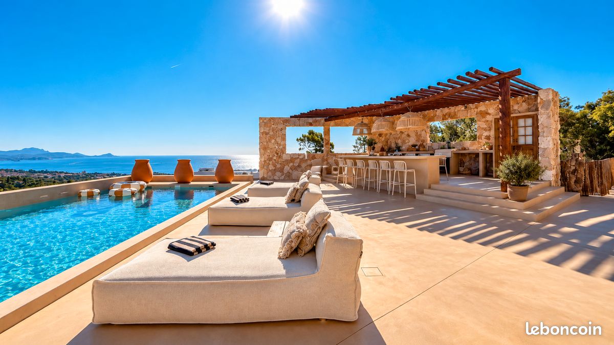 Maison 7 pièces 450 m² · à Roquebrune-sur-Argens · 450 m² · 4 900 000 €