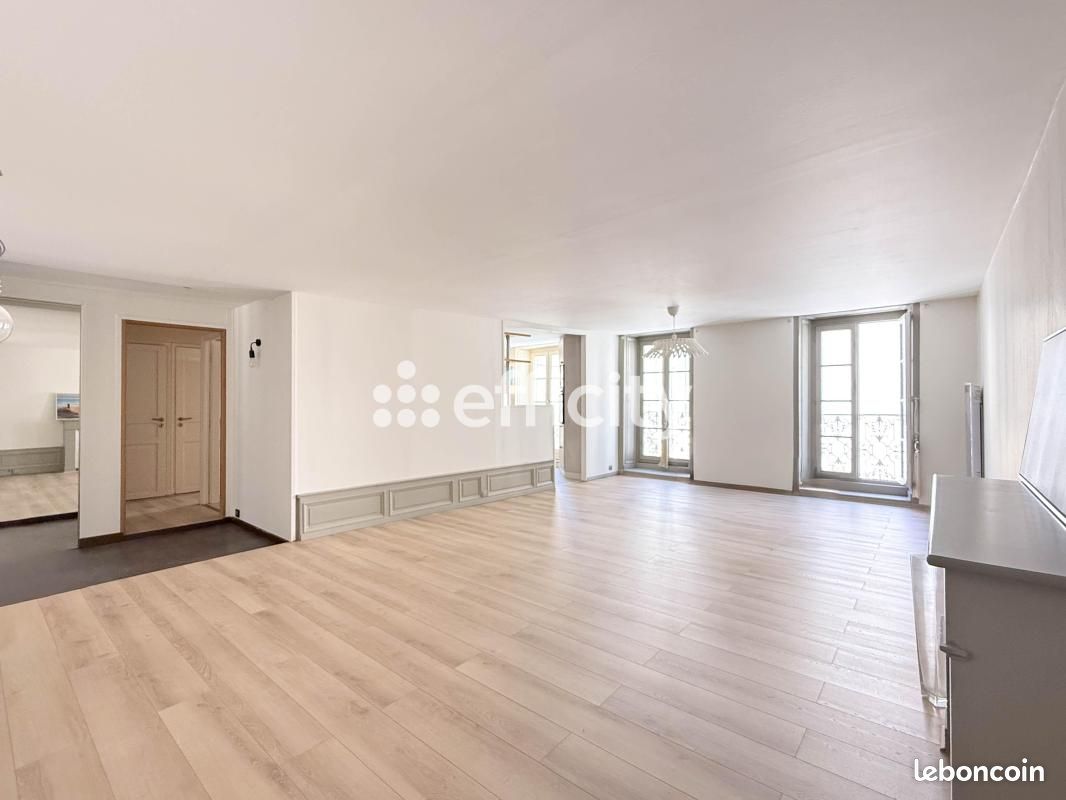 Appartement 5 pièces 112 m² · à La Rochelle · 112 m² · 550 000 €