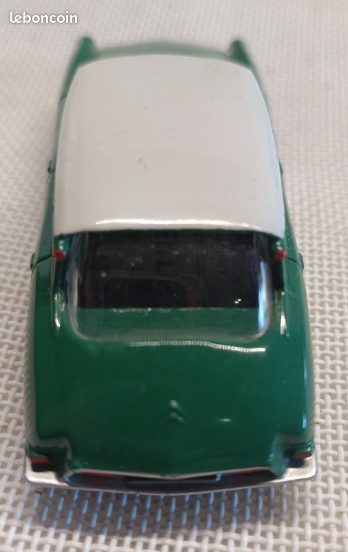 Dinky Toys - 1:43 - Citroën traction 11 BL série avec malle - Catawiki