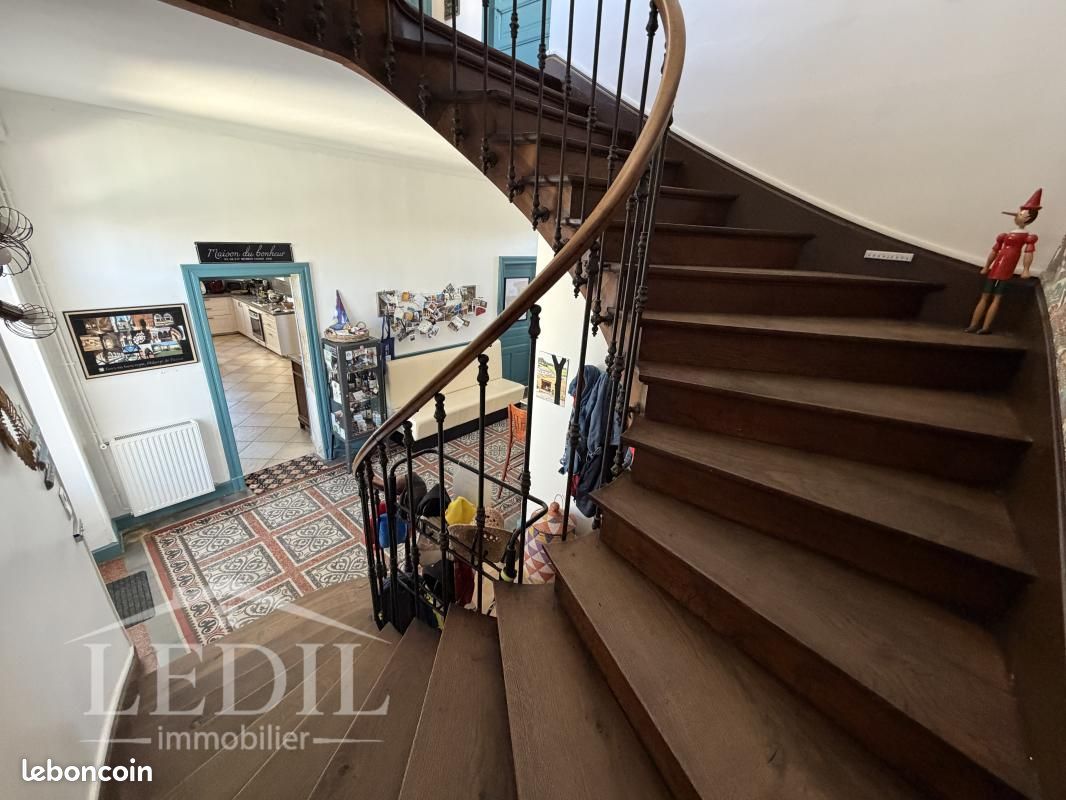 Maison 6 pièces 230 m² (image 9)