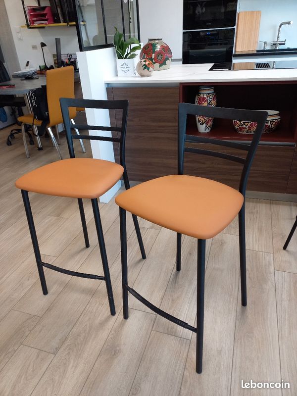 Lot 2 tabourets hauteur snack (image 3)