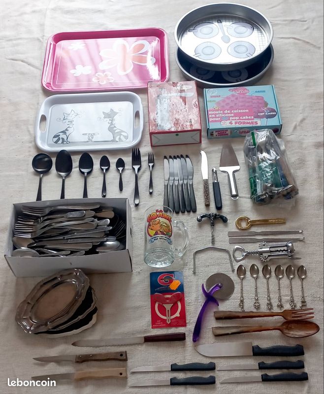 Lot Divers Articles pour Brocante, Donne Divers Cadres Neufs (image 6)