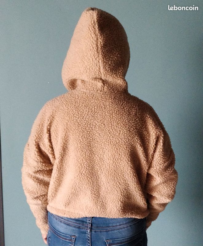 Sweat à capuche femme taille S marque Only (image 2)