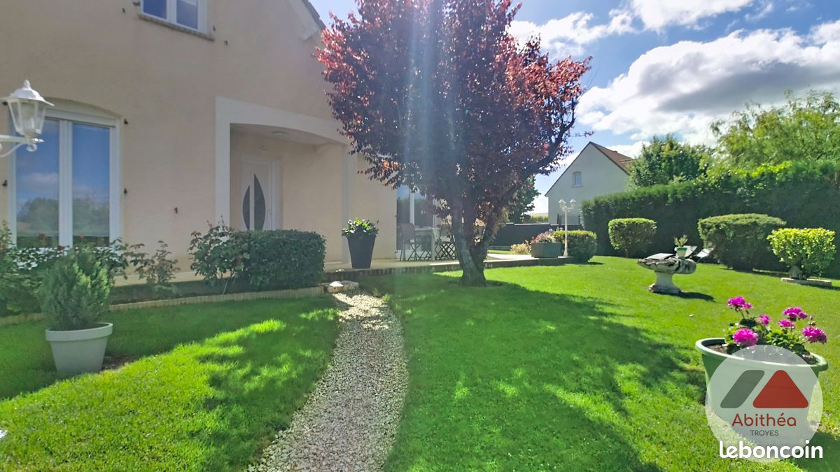 Maison 6 pièces 146 m² · à La Rivière-de-Corps · 146 m² · 367 000 €